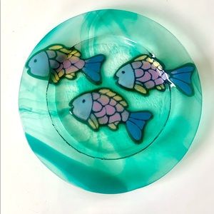 7 1/2" Studio Art Glass Plate with Fused Glass Fish Style Like Jan Mitchell